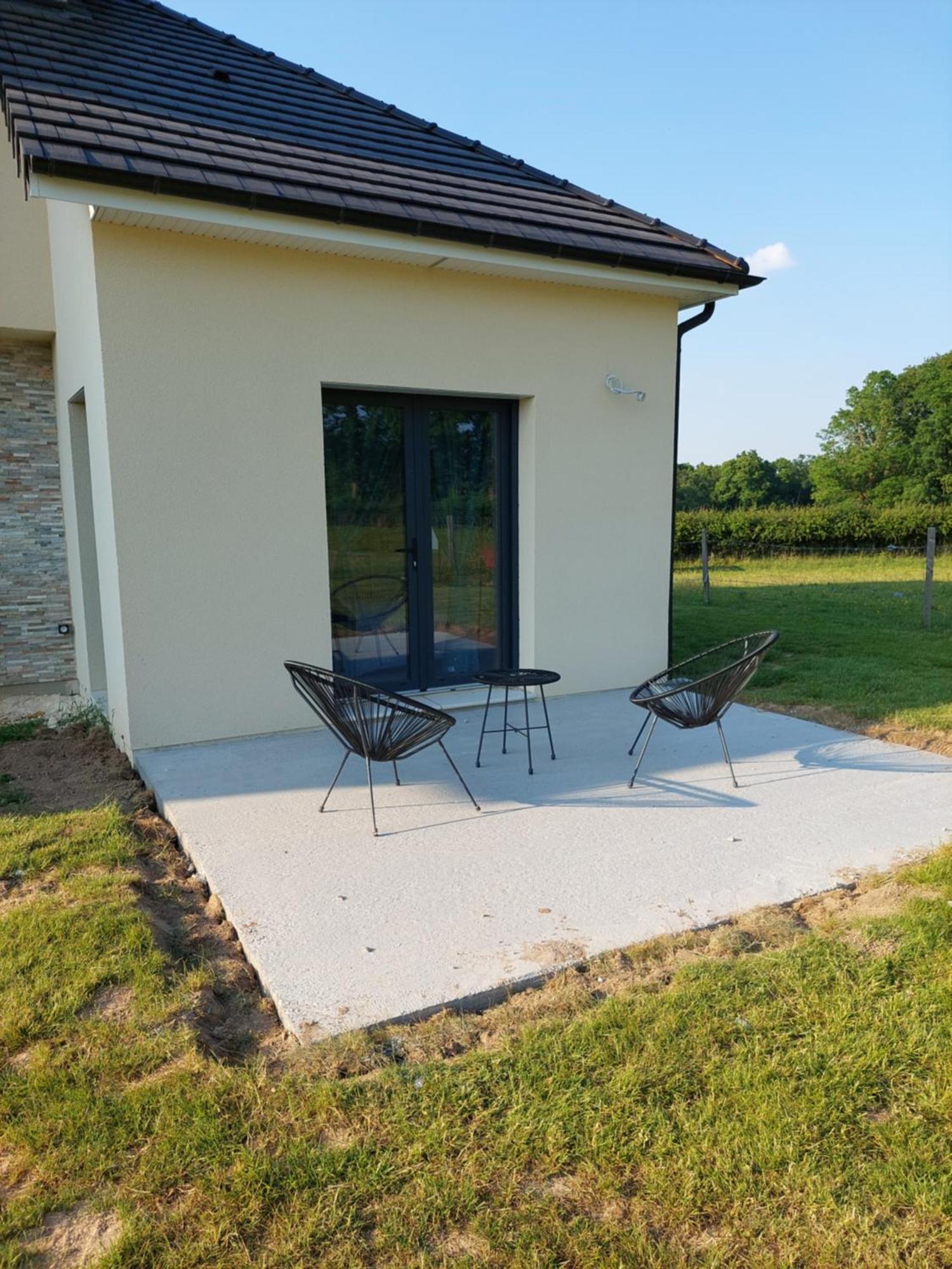Studio A La Campagne, 5 Minutes De L'Autoroute Vieux-Manoir Exterior photo